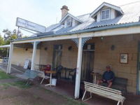 Marshall McMahon Inn - QLD Tourism