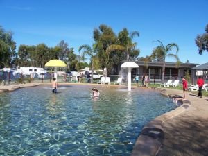 Mulwala NSW VIC Tourism