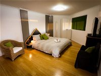 Bed and Breakfast 21 - Sydney Tourism