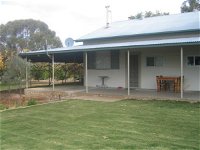 Gilgens Country River Retreat - Hotel Accommodation