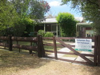 Grantham House  Pet Friendly Holiday Home - Australia Accommodation