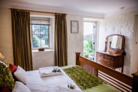 Sunnyside Cottage - Hotel Accommodation