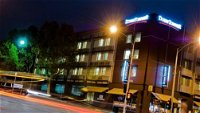 Quality Hotel Downtowner on Lygon - Hotel Accommodation