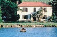 Adelaide Hills Country Cottages - Apple Tree Cottage - Hotel Accommodation