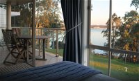 Anne's Waterfront Haven Bed  Breakfast - Accommodation NSW