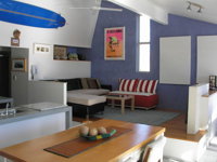 Boomers Beach House - Accommodation NSW