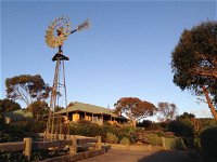 Daysy Hill Country Cottages - VIC Tourism