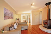 Hayes Beach House - Sydney Tourism