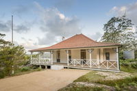 Hilltop Cottage - Accommodation NSW