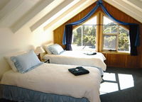 Arties Cottage Accommodation - Stayed