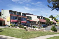 Aspire Alpine Gables and Brumby Bar - Australia Accommodation