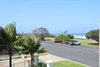 Breakers 1 / 5 at Yamba - Tourism Guide