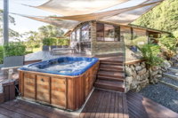 Coach House Hill Cottage - Australia Accommodation