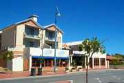 Beachside Apartment Hotel - New South Wales Tourism 