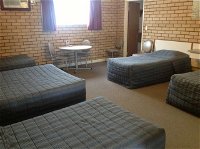Country Manor Motor Inn - Melbourne Tourism