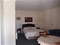 Kinross Inn - Hotel Accommodation