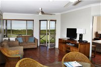 Moonlight Bay Suites - Hotel Accommodation