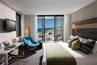 Novotel Newcastle Beach - Hotel Accommodation