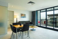 Oaks Horizons Adelaide - Accommodation ACT