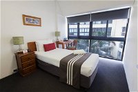 Y Hotel Hyde Park - QLD Tourism