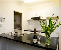 Regal Apartments - QLD Tourism