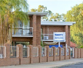 Toddy's Backpackers and Budget Accommodation
