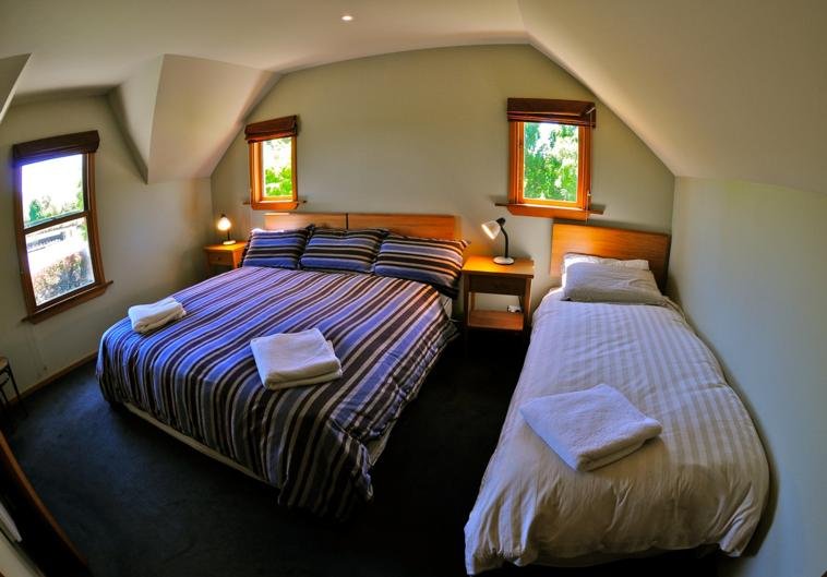1 Whitestone Cottages - Accommodation New Zealand 2
