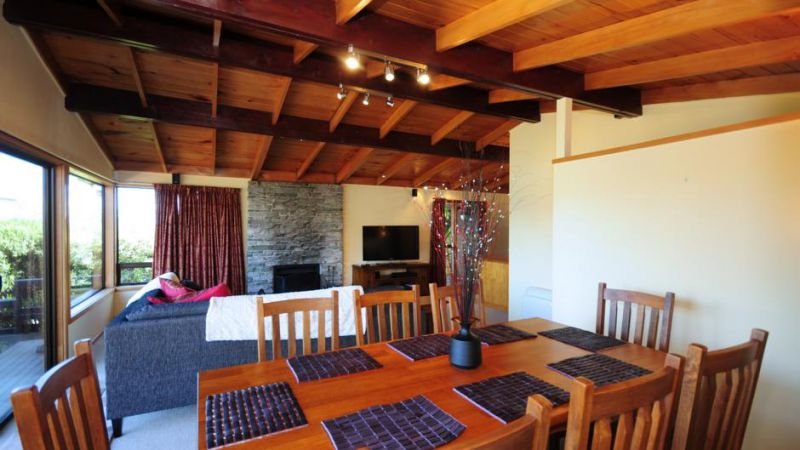 Wakatipu Lodge - Lakefront With Spa