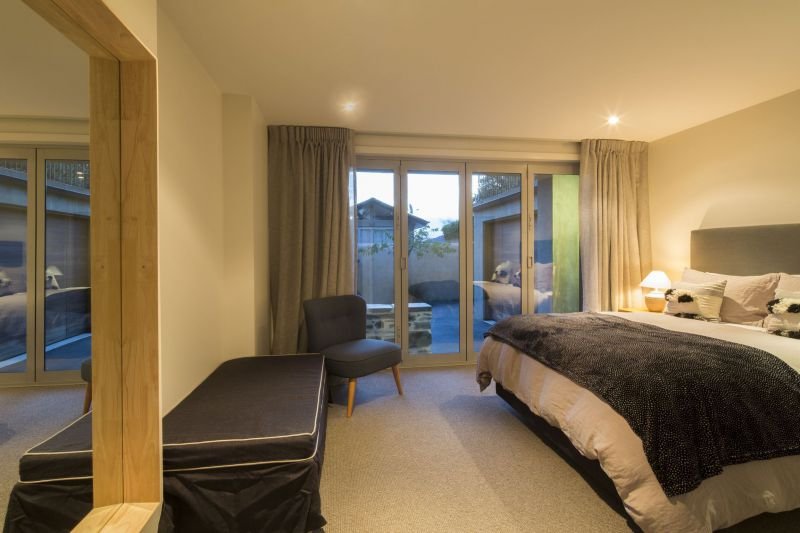 Central Queenstown Views - Accommodation New Zealand 13