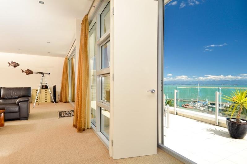 Seaside Luxury - Accommodation New Zealand 11
