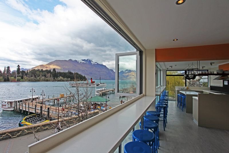 Absoloot Hostel QT - Accommodation New Zealand 0