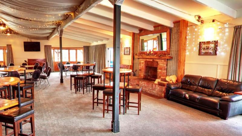 The Blue Pub, Mt Hutt Village - Methven - Accommodation New Zealand 4