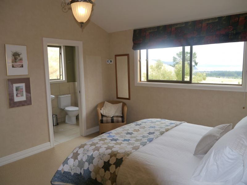 Country Lodge Kinloch - Accommodation New Zealand 2