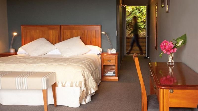 Stewart Island Lodge - Accommodation New Zealand 0