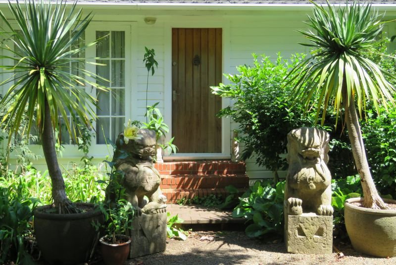 Bird Gardens Cottage - Accommodation New Zealand 0