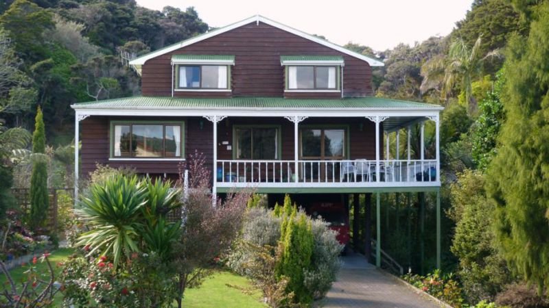 Top Storey Bed And Breakfast