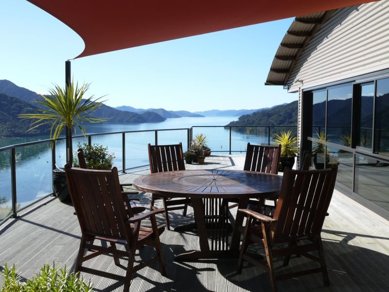 Okiwa Bay Lodge - Accommodation New Zealand 0