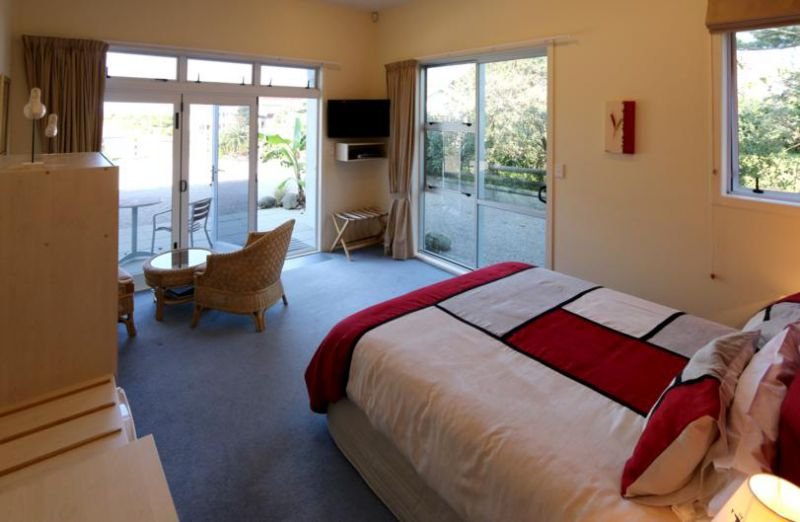 Waihi Beach Lodge - Accommodation New Zealand 9