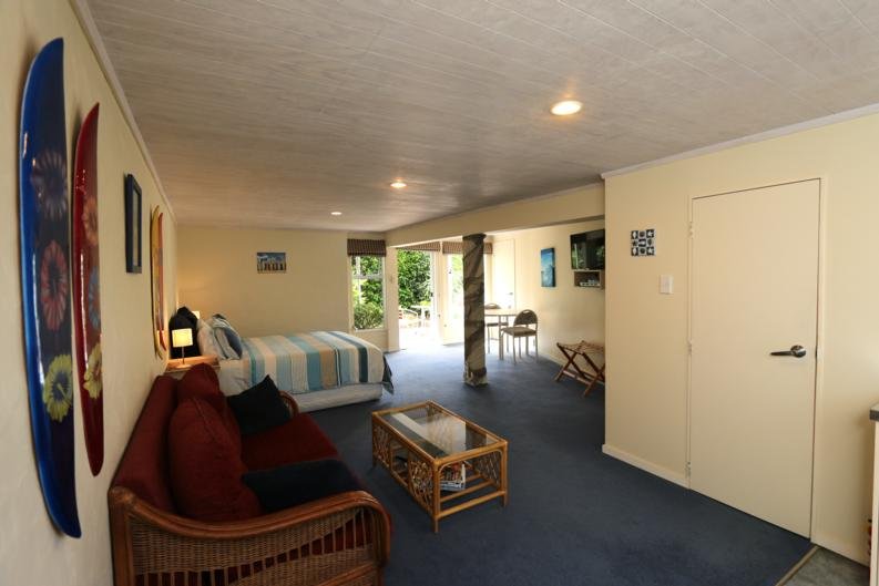 Waihi Beach Lodge - Accommodation New Zealand 12