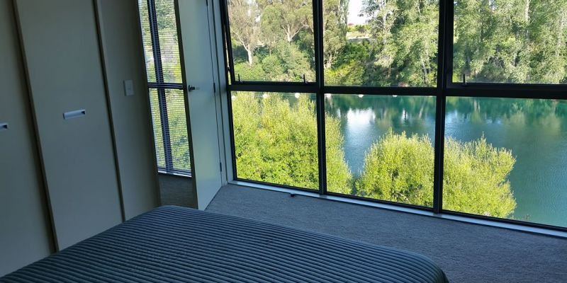 Riverside 2 Taupo Riverfront Apartment - Accommodation New Zealand 4