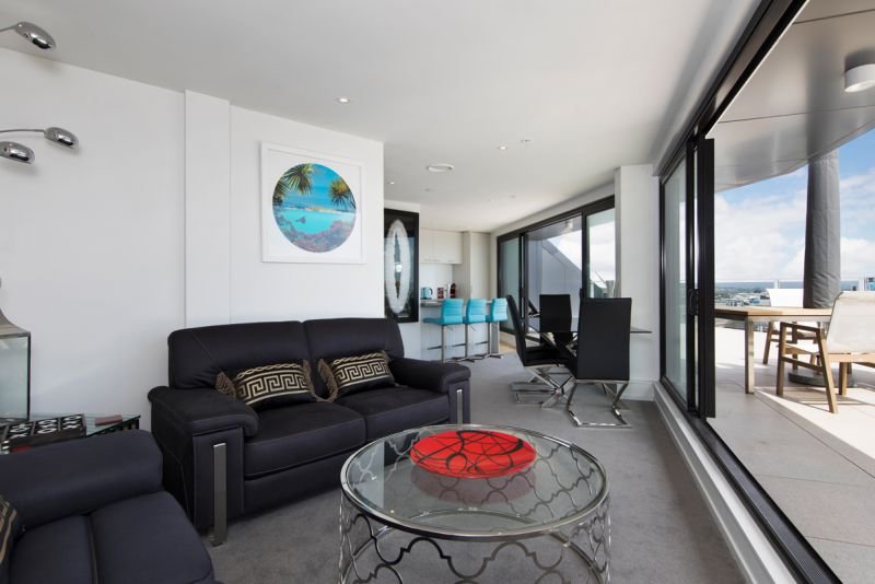 Penthouse Views - Auckland Holiday Apartment - Accommodation New Zealand 0