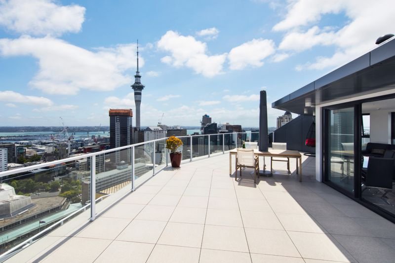 Penthouse Views - Auckland Holiday Apartment - Accommodation New Zealand 11