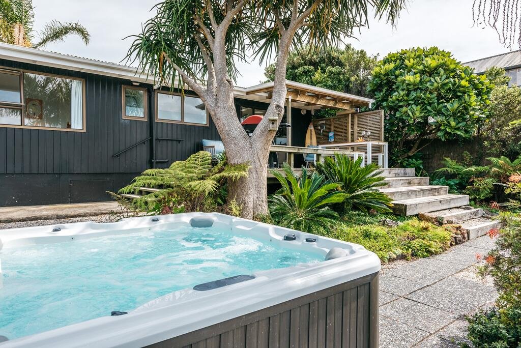 Sol Spa Oasis - Surfdale Holiday Home - thumb 3