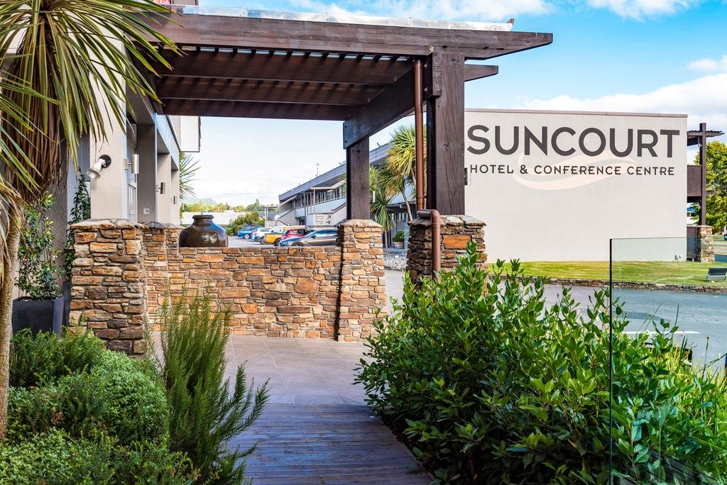 Suncourt Hotel & Conference Centre - thumb 0