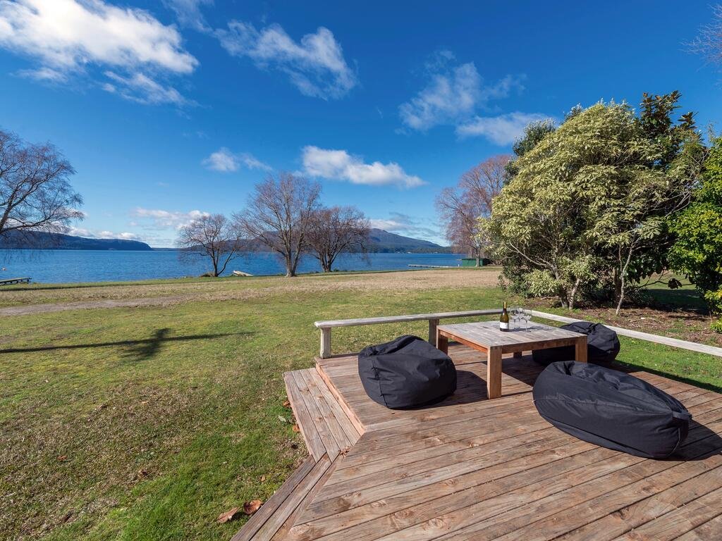 Tarawera Lakefront - Lake Tarawera Holiday Home - Accommodation New Zealand 0