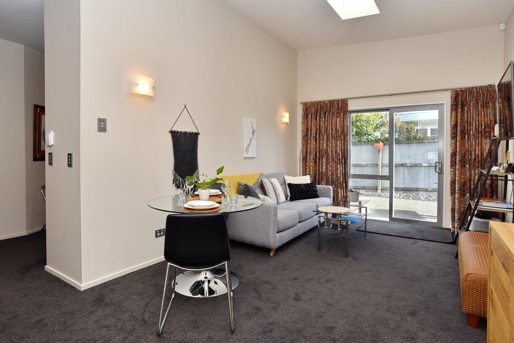 The Apartment Within - Christchurch Holiday Homes - thumb 3