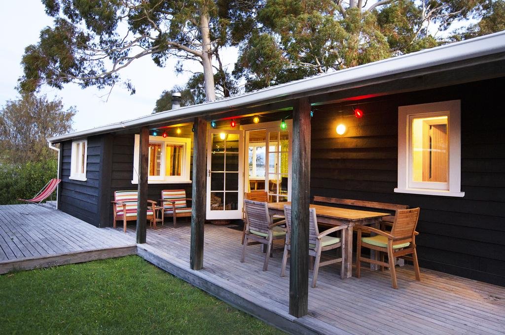 The Apple Pickers' Cottages At Matahua - thumb 0