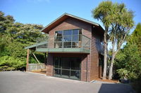 Treetops Cottage at the Castle