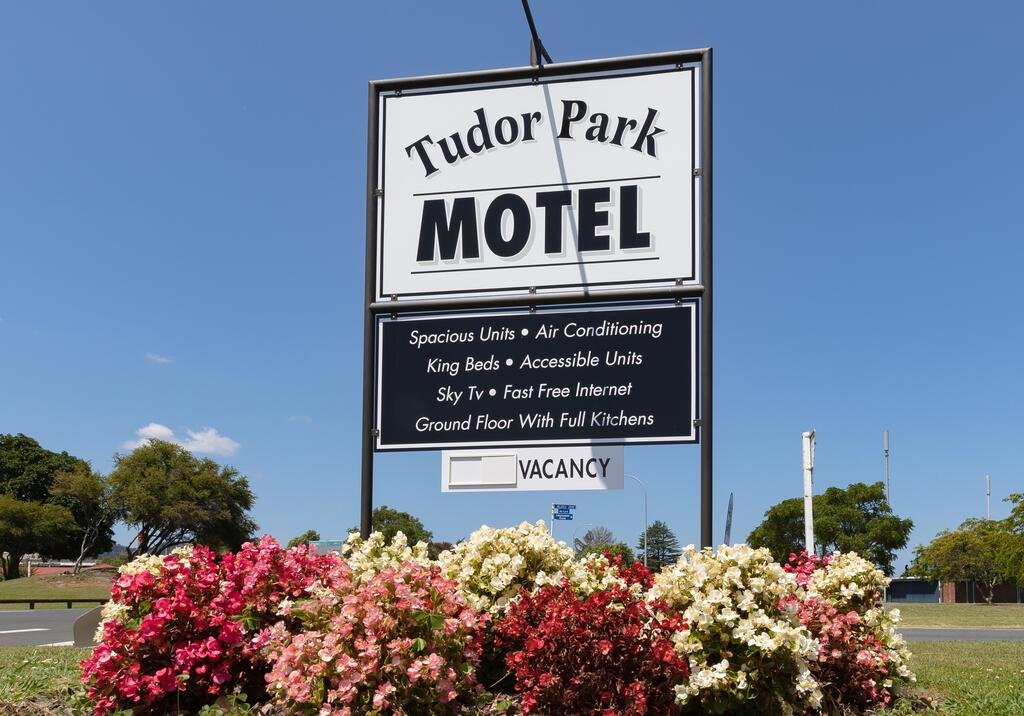 Tudor Park Motel - thumb 1