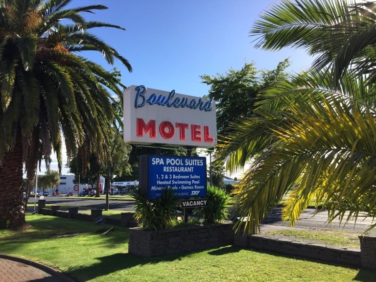 Boulevard Motel & Restaurant - thumb 7